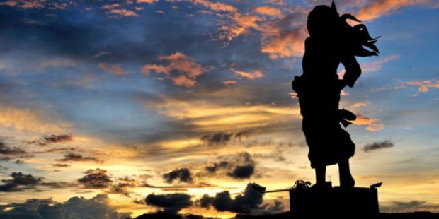 patung-martha christina tiahahu barry kusuma