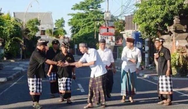 berkaca-dari-toleransi-lintas-agama-di-bali_m_124308